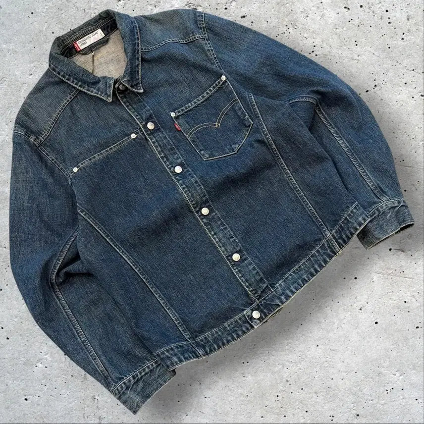 [SOLD OUT] [L] 리바이스 엔지니어드 진 데님 자켓