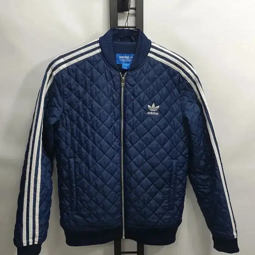 [SOLD OUT] 아디다스 퀼팅 자켓 퀼티드 슈퍼스타 깔깔이 자켓 네이비 100