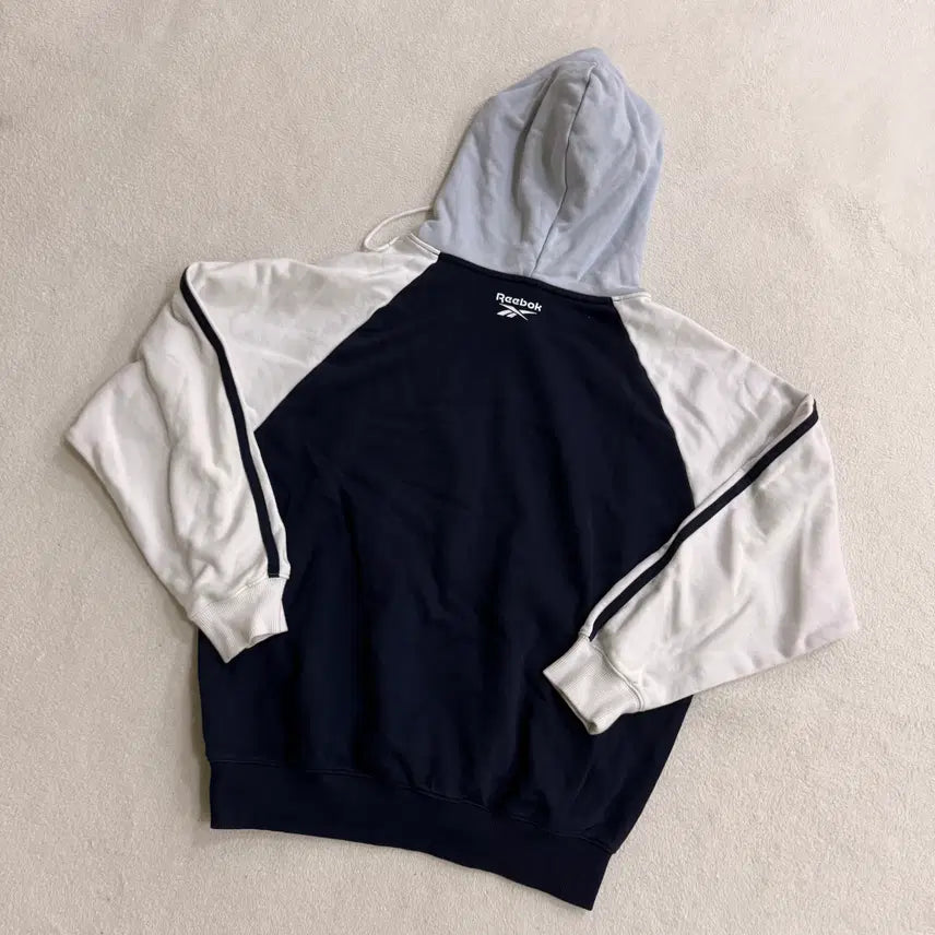 [SOLD OUT] XS 리복 OIOI 후드티 0622T1