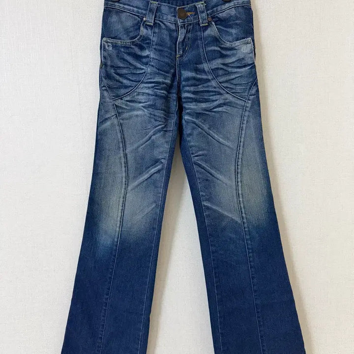 [SOLD OUT] 빈티지 워싱 데님 부츠컷