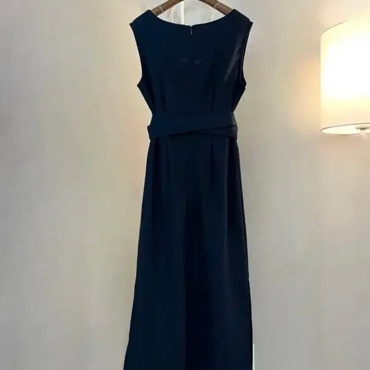 [SOLD OUT] 롱나시 면린넨 브이넥네이비 벨트맥시  원피스
