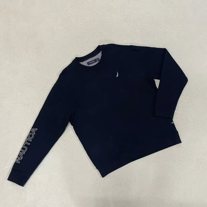 [SOLD OUT] XL 노티카 라운드 맨투맨 B.1000