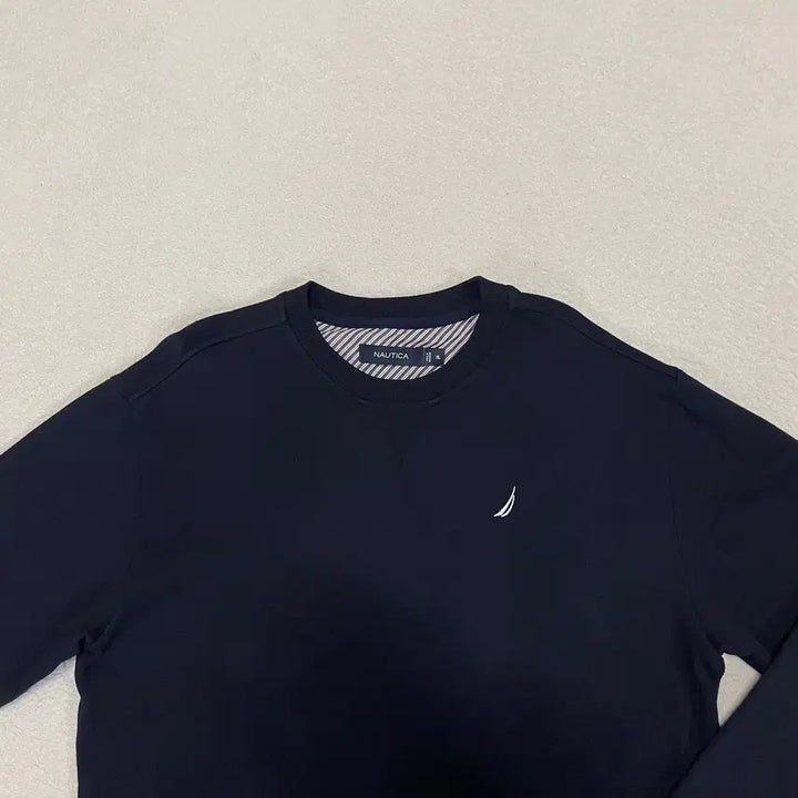 [SOLD OUT] XL 노티카 라운드 맨투맨 B.1000