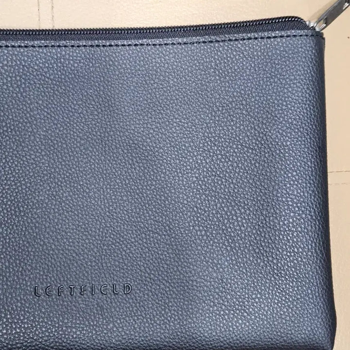 [BUNJANG] Left Field Black Clutch Pouch Bag / 레프트필드(left field) 클러치 파우치백, 블랙