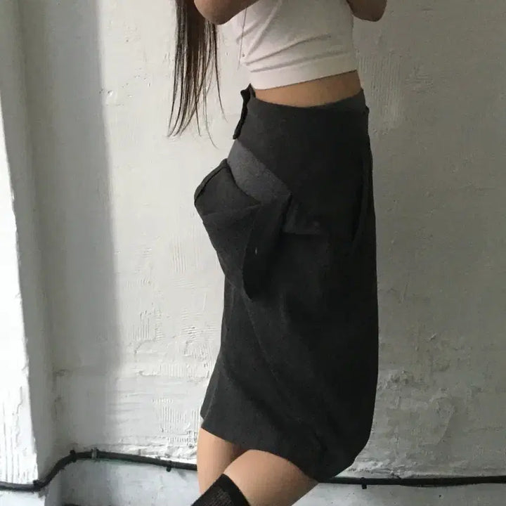 [BUNJANG] Vivienne Westwood Charcoal Cut-Out Midi Skirt / Vivienne Westwood 비비안웨스트우드 차콜 컷아웃 미디 스커트