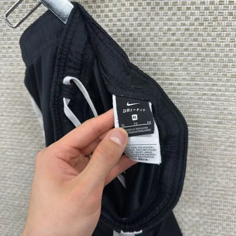 [BUNJANG] Nike Dri-FIT Training Shorts XL / 나이키 드라이핏 츄리닝 반바지 XL D06571