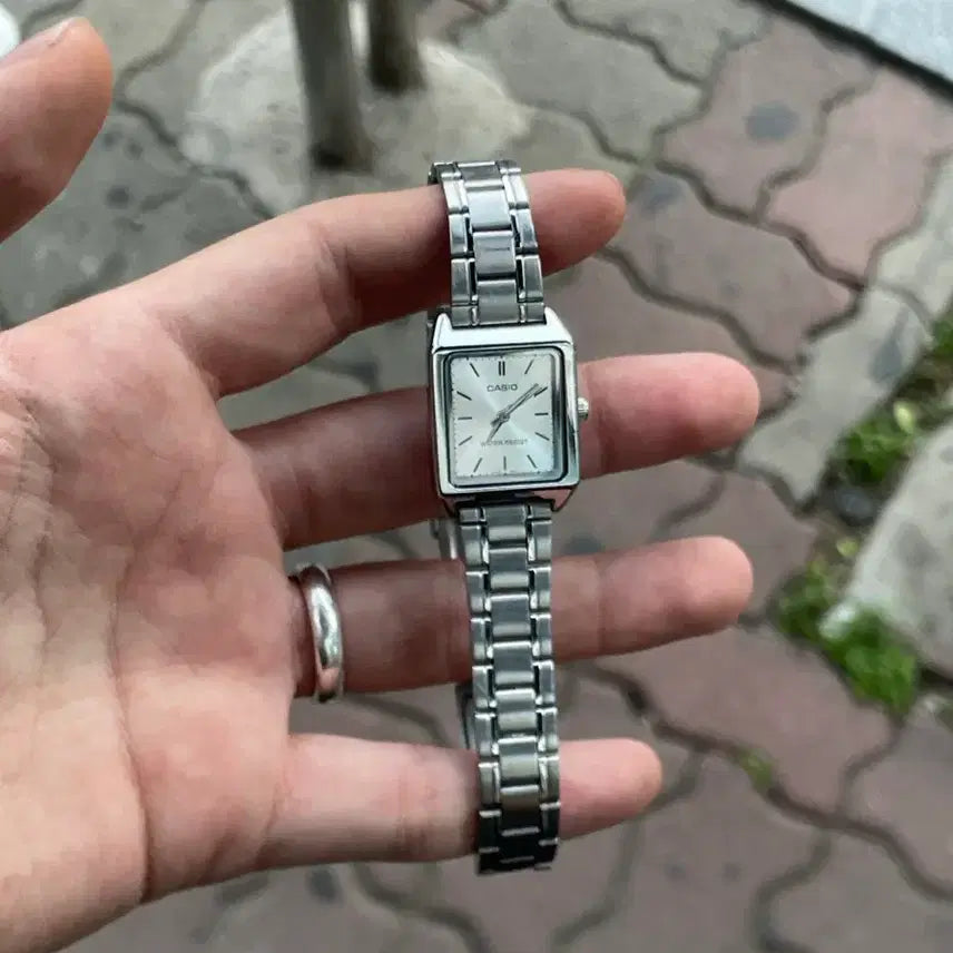 [BUNJANG] Casio Vintage Square Metal Watch Silver / 카시오 빈티지 사각 메탈시계 실버 싸게 판매합니다