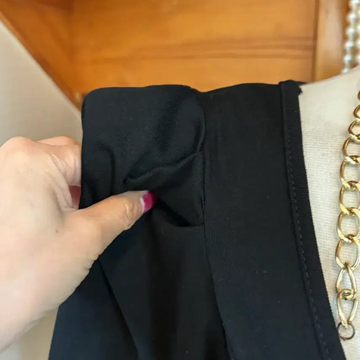 [BUNJANG] Black Square Neck Puff Sleeve Long Dress with Shoulder Pads / 블랙 스퀘어넥 퍼프 소매 롱 원피스. 어깨패드