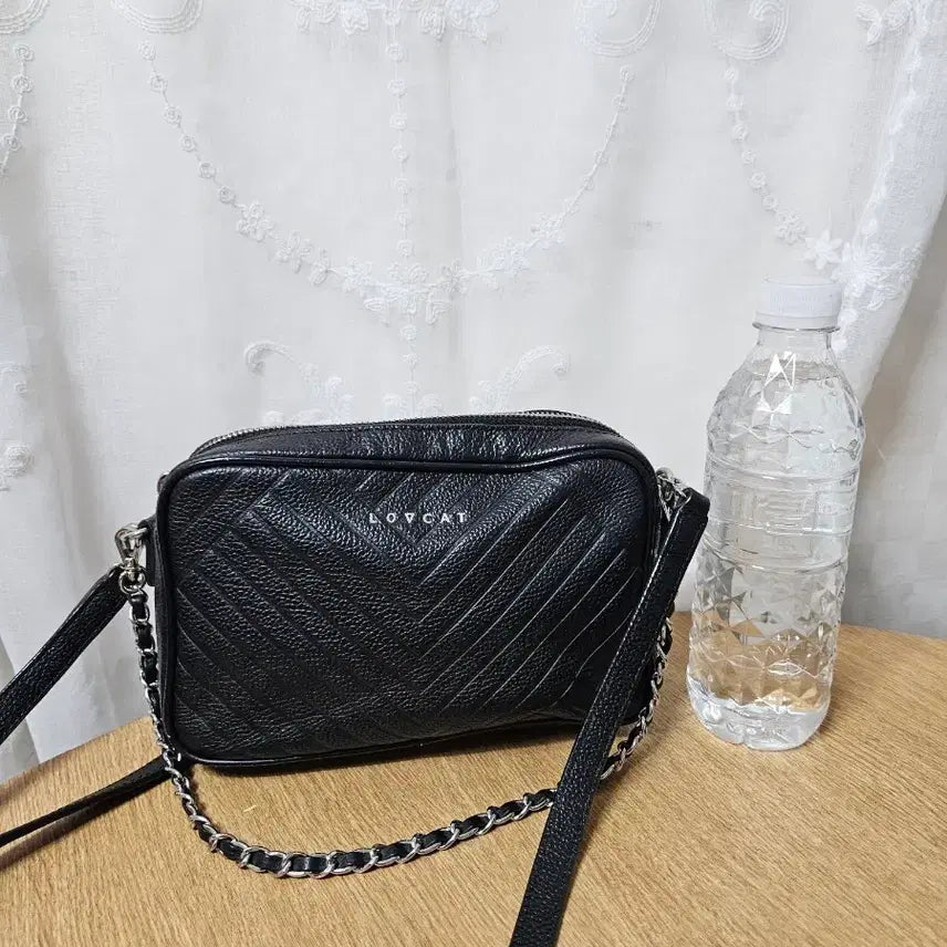 [BUNJANG] Lovecat Crossbody Bag / 러브캣 크로스백