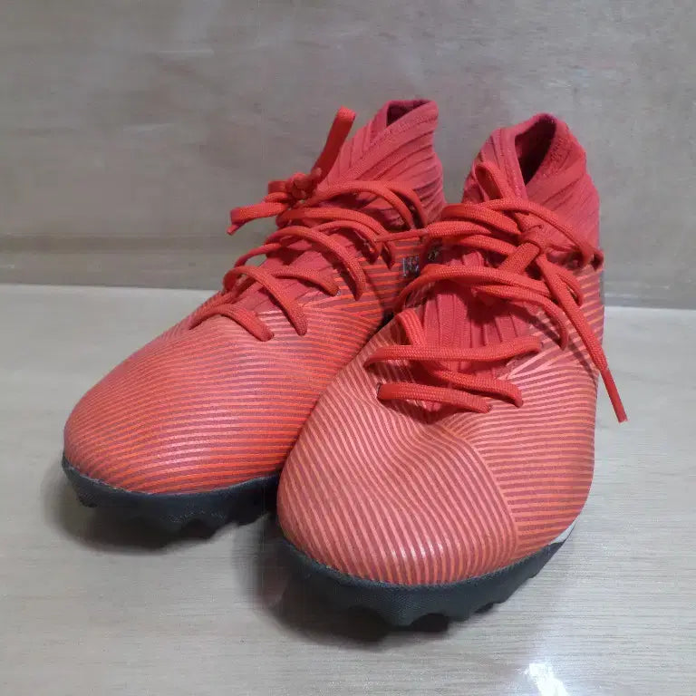 [BUNJANG] Adidas Nemeziz Futsal Cleats Red / 휘리릭구제2 245 아디다스 네메시스 풋살화 레드 260624
