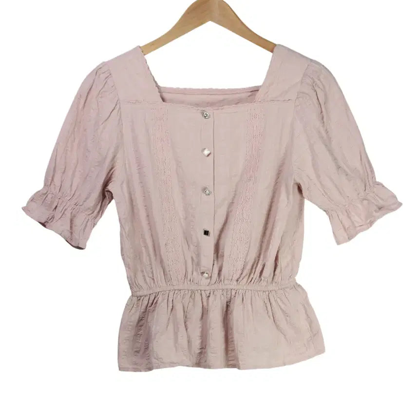 [BUNJANG] Lace Square Neck Blouse with Point Buttons / JPN 포인트 단추 레이스 스퀘어넥 블라우스 [26062413]