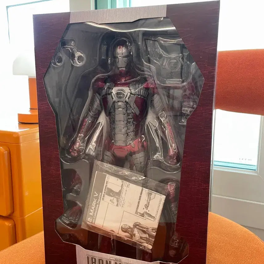 [BUNJANG] Hot Toys Iron Man Mark V Figure / 핫토이 아이언맨 마크5 피규어