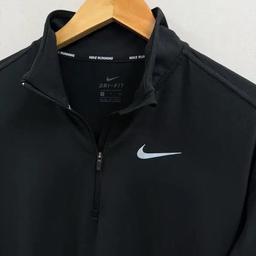 [BUNJANG] Nike Running Half-Zip T-Shirt Black / 여성 S / 나이키 런닝 반집업 티셔츠 블랙