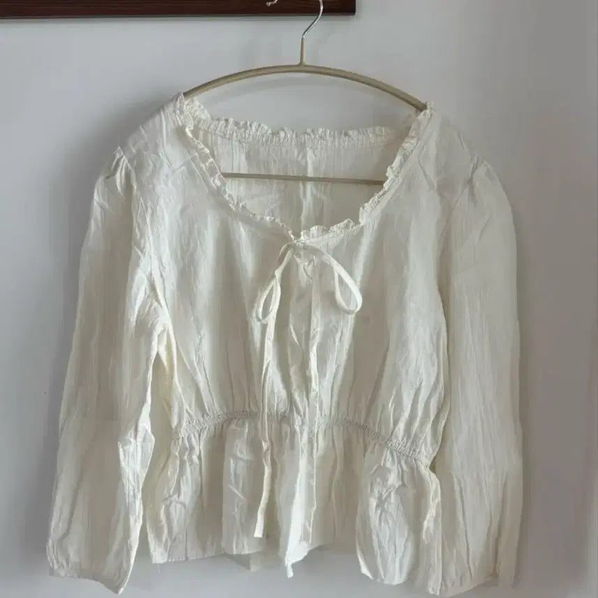 [BUNJANG] Frilled Ribbon Blouse / 블라우스