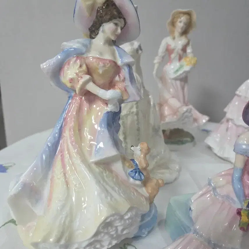[BUNJANG] Royal Doulton Figurines Collection / 로얄덜튼 피겨린등등