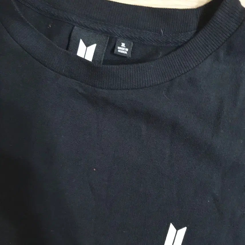 [BUNJANG] BTS Logo Short Sleeve T-Shirt Black / 방탄소년단 로고 반팔 티셔츠 검정
