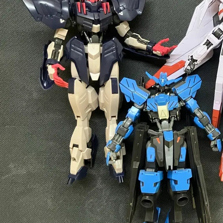 [BUNJANG] Bandai HG Gundam Iron-Blooded Orphans Model Kit Bundle Set (8 types, Junk &amp; Pre-Assembled) / HG 건담 철혈의 오펀스 일괄 2종 (가조)
