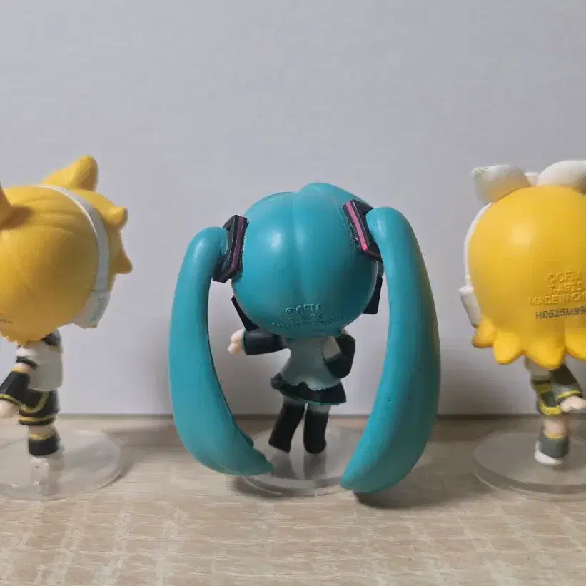[BUNJANG] Vocaloid Kagamine Rin Len Kotchimuite Gacha Figure Bundle Set / 일괄) 보컬로이드 카가미네 미쿠 린 렌 콧치무이테 여기를 봐 가챠 피규어