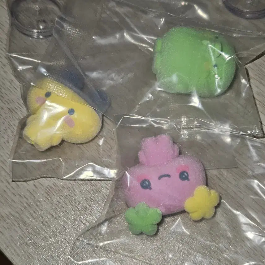 [BUNJANG] Tamagotchi Furby Gachapon Mamechi Flowerchi Suzumechi Gutchipatchi Bundle Set / (일괄) 다마고치 플로키 가챠 마메치 플라워치 주댕치 구치파치