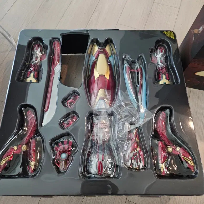 [BUNJANG] Hot Toys Mark 50 Accessory Pack (Partial Set) / 핫토이 마크50 악세사리팩 판매(부분누락)