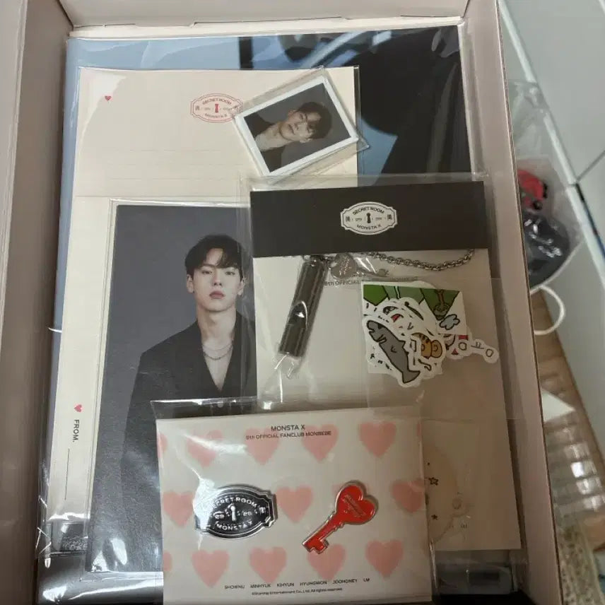 [BUNJANG] MONSTA X 8th Fanclub Kit / 몬스타엑스 8기 팬클럽