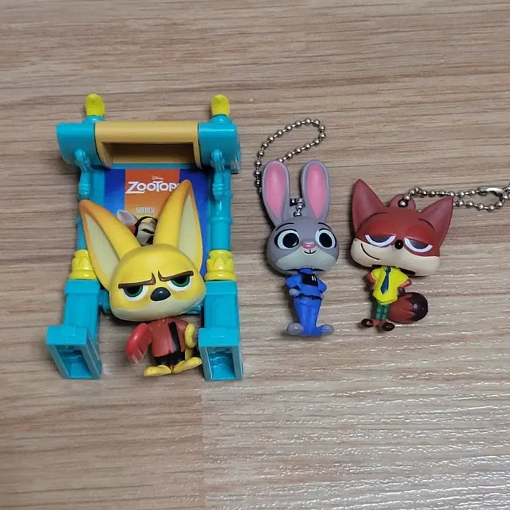 [BUNJANG] Zootopia Shanghai Disneyland Nick, Judy, Finnick Gacha Figure Bundle Set / 주토피아 상하이 디즈니랜드 닉 주디 피닉 가챠 일괄