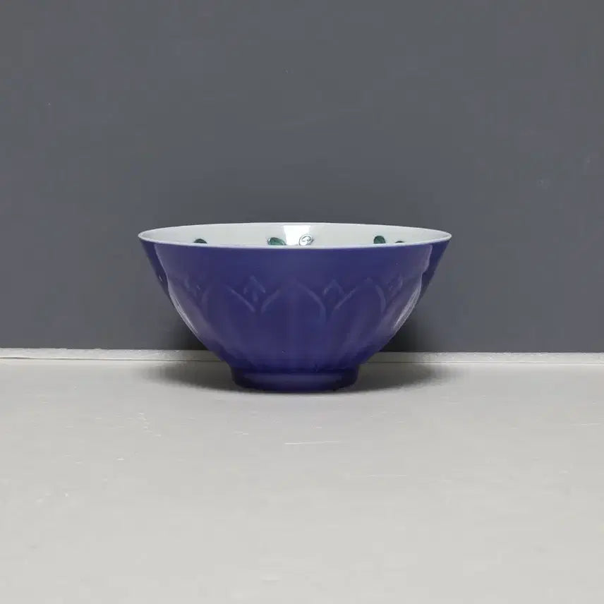 [BUNJANG] Ming Dynasty Chenghua Blue and White Five-Color Bird and Flower Motif Bowl / 명성화 청화오채 화조문완