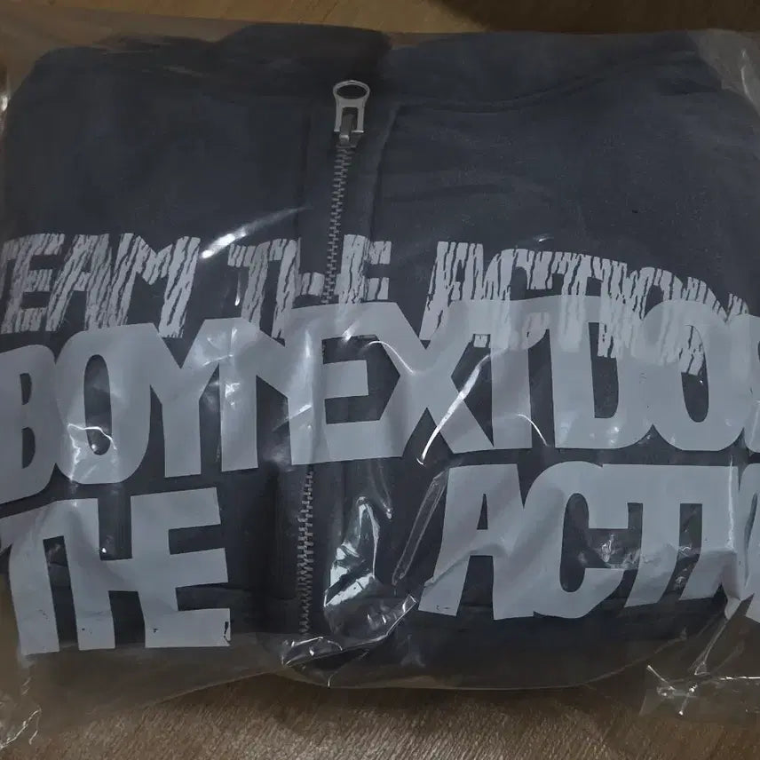 [BUNJANG] BOYNEXTDOOR The Action Hooded Zip-up Hoodie / 보이넥스트도어 디액션 후드집업