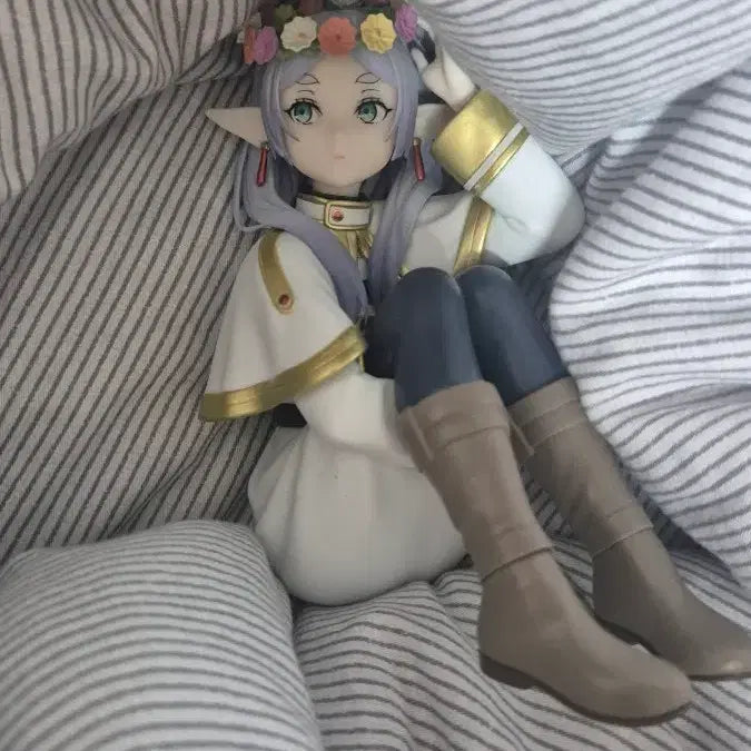 [BUNJANG] Frieren Flower Crown Ver. Figure / 화관 프리렌 팝니다!