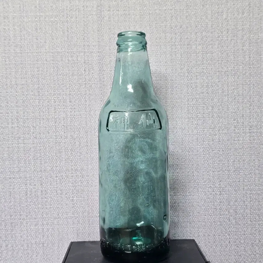 [BUNJANG] 1950s "Shinsun Soju" Blown Glass Bottle / 50년대 신선소주 불어병