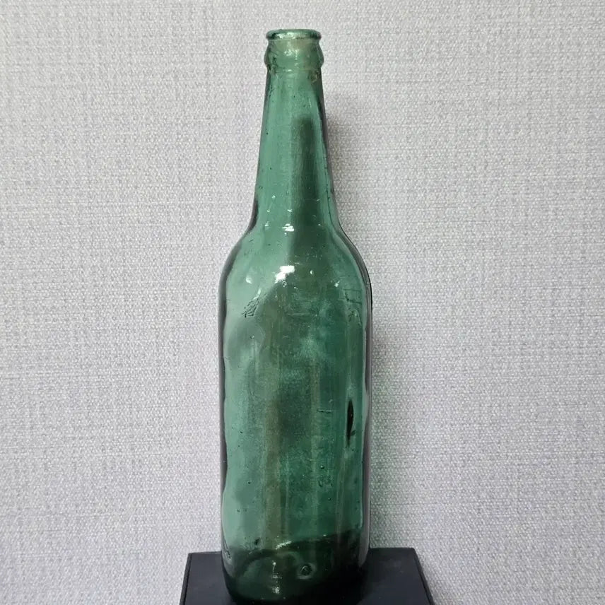 [BUNJANG] 1950s Cheonhyang Soju 4-Hop Blown Glass Bottle / 50년대 별표 천향소주 4홉 불어병