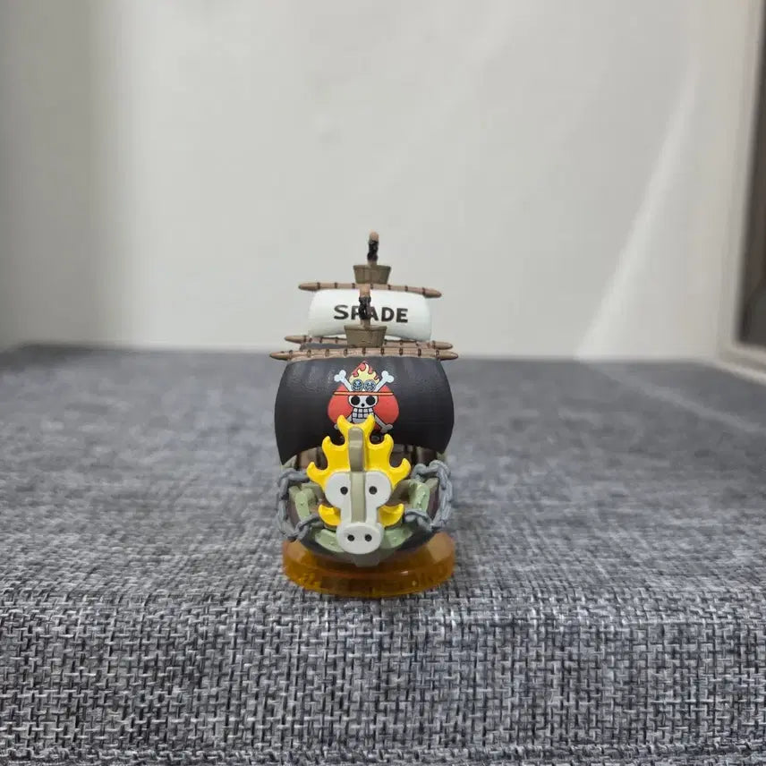 [BUNJANG] One Piece World Collectable Figure Spade Pirates Ship (No Box) / [월콜 WCF] 원피스 월콜 스페이드 해적단 해적선 판매 / [노박스]