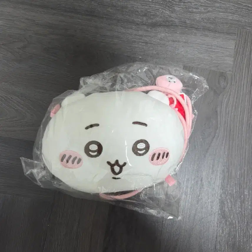 [BUNJANG] Chiikawa Face Crossbody Bag / 치이카와 얼굴 크로스백