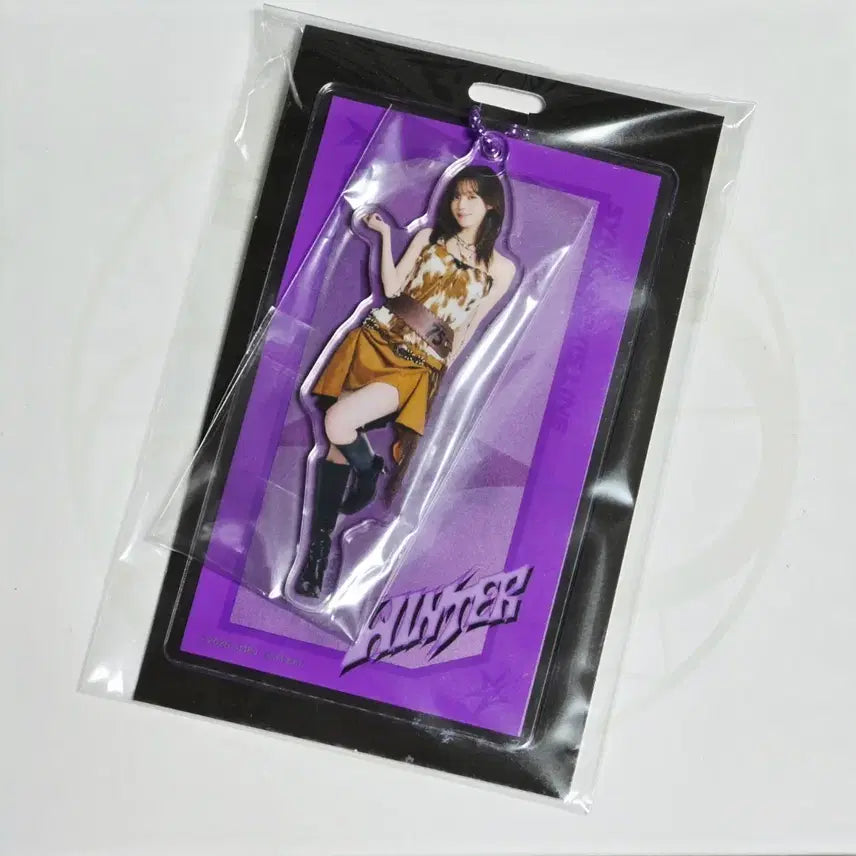 [BUNJANG] Aespa Dome Tour Winter Acrylic Keyring / 에스파 돔투어 윈터 키링