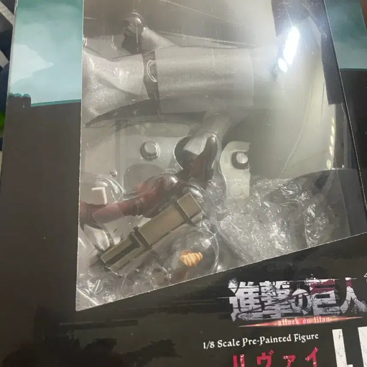 [BUNJANG] Kotobukiya Attack on Titan Levi Action Figure 1/8 Scale / 코토부키야 artfx j 진격거인 리바이 액션 피규어