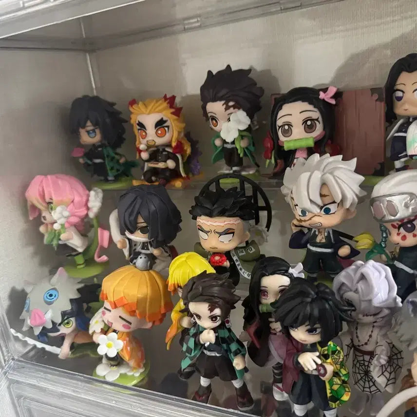 [BUNJANG] Demon Slayer Birth Flower &amp; Mini Figure Bundle Set / 귀칼 탄생화 및 미니피규어 일괄판매