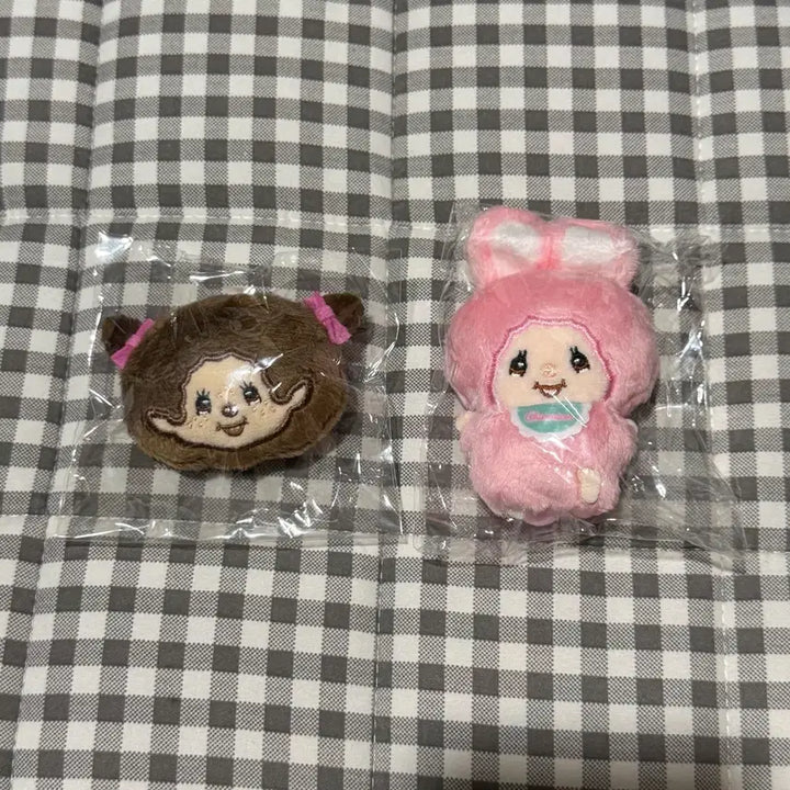 [BUNJANG] Monchhichi Tunic Keychain / [비닐 미개봉] 몬치치 인형 뱃지 가챠