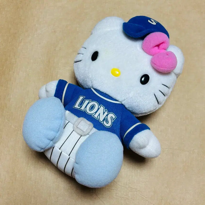 [BUNJANG] Samsung Lions Baseball Kitty Doll / 삼성라이온즈 야구키티인형