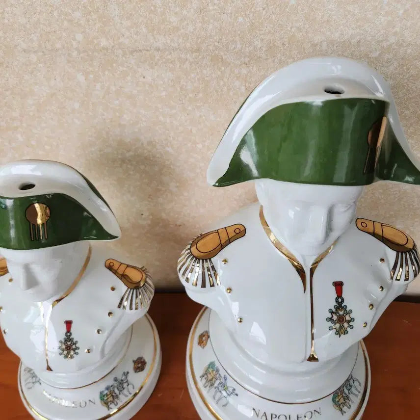 [BUNJANG] Napoleon Porcelain Figurines (Set of 2) / 나폴레옹 도자기 2점