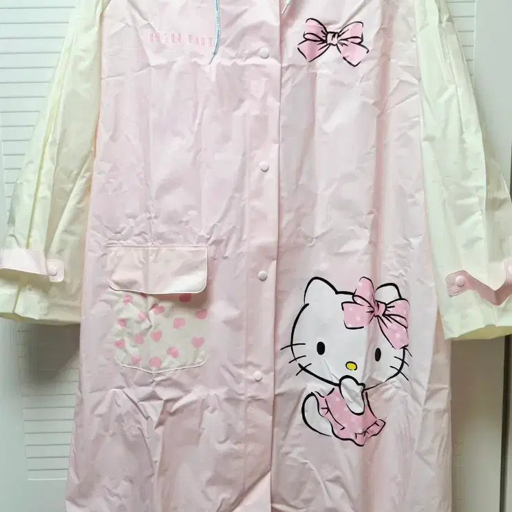 [BUNJANG] Hello Kitty Raincoat and Pouch Set / 헬로키티 우비+보관 파우치 세트 새상품