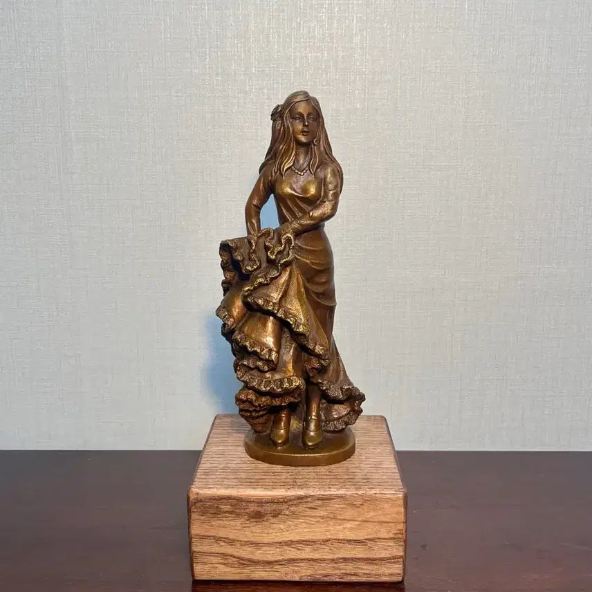[BUNJANG] European East Bronze Flamenco Dancer Statue / 유럽 동브론즈 플라멩고 무희