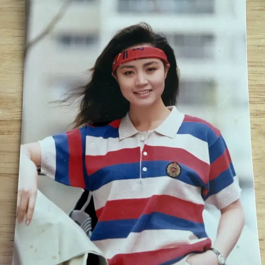 [BUNJANG] Kim Hye-soo 90s Early Vintage Photo Print / 90년대 초반 김혜수 사진 (인화지)