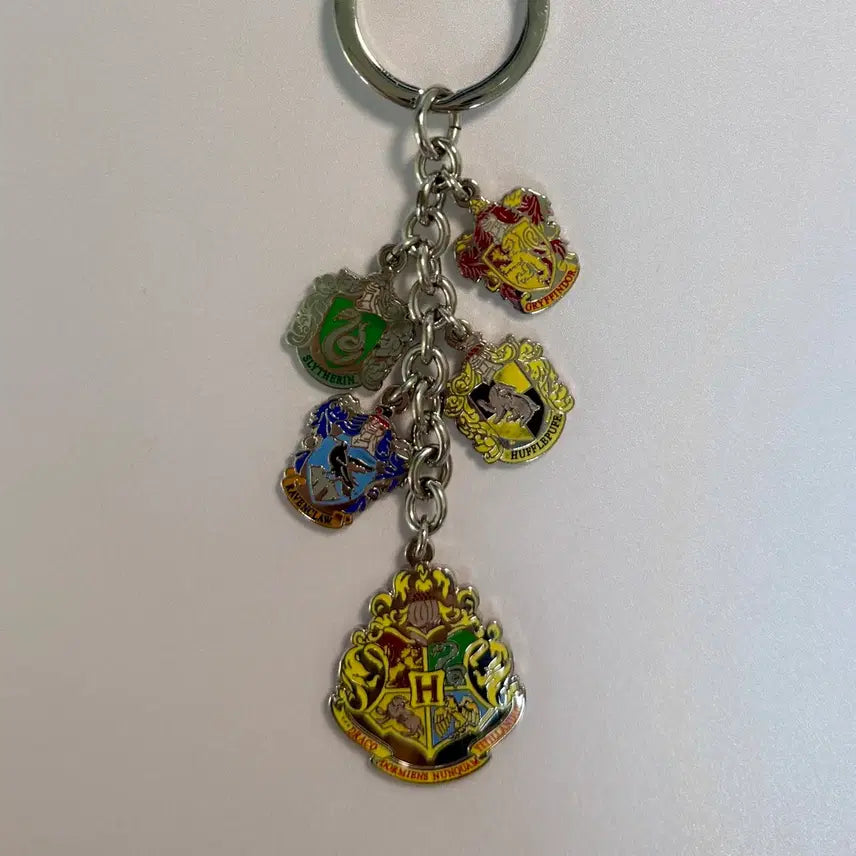 [BUNJANG] Harry Potter House Keychain Universal Hollywood / 해리포터 기숙사 키링 유니버셜 할리우드