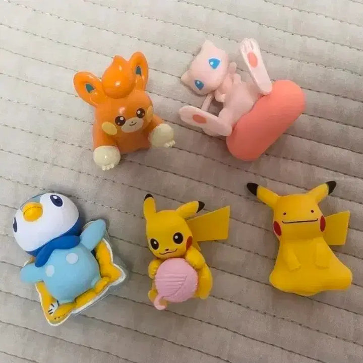 [BUNJANG] Pokemon Gacha Figure Bundle - Pikachu, Mew, Pinguin, Ditto / 포켓몬 가챠 피규어 일괄 양도 빠모 피카츄 뮤 펭도리 메타몽