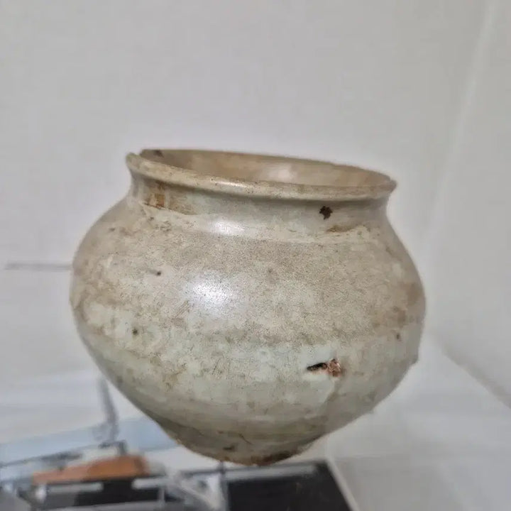 [BUNJANG] Joseon Dynasty White Porcelain Vase / 도자기