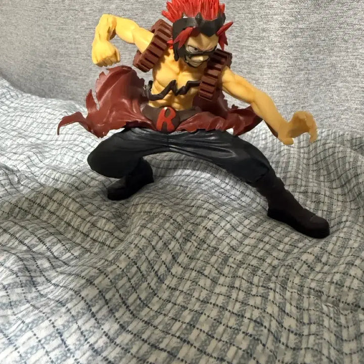 [BUNJANG] My Hero Academia Kirishima Eijiro Figure (The Amazing Heroes Vol. 4) / 나히아 키리시마 피규어(the amazing heroes vol.4)