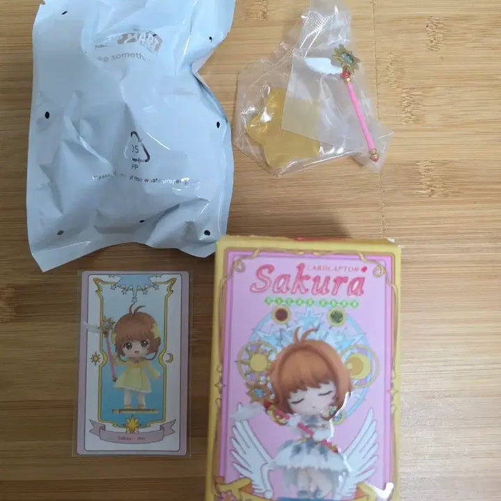 [BUNJANG] Pop Mart Cardcaptor Sakura Clear Card Series Figure (Sakura Star) / 팝마트 카드캡터 사쿠라 클리어카드 시리즈 피규어