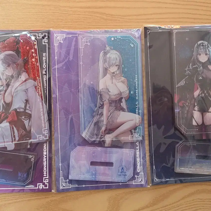 [BUNJANG] Niki Glyfic Stand 3-Set Bundle / 니케 글리픽 스탠드 3종일괄