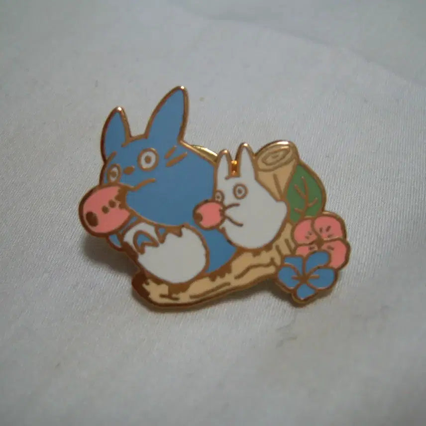 [BUNJANG] Studio Ghibli My Neighbor Totoro Metal Pin / 지브리/ 토토로 금속 뱃지