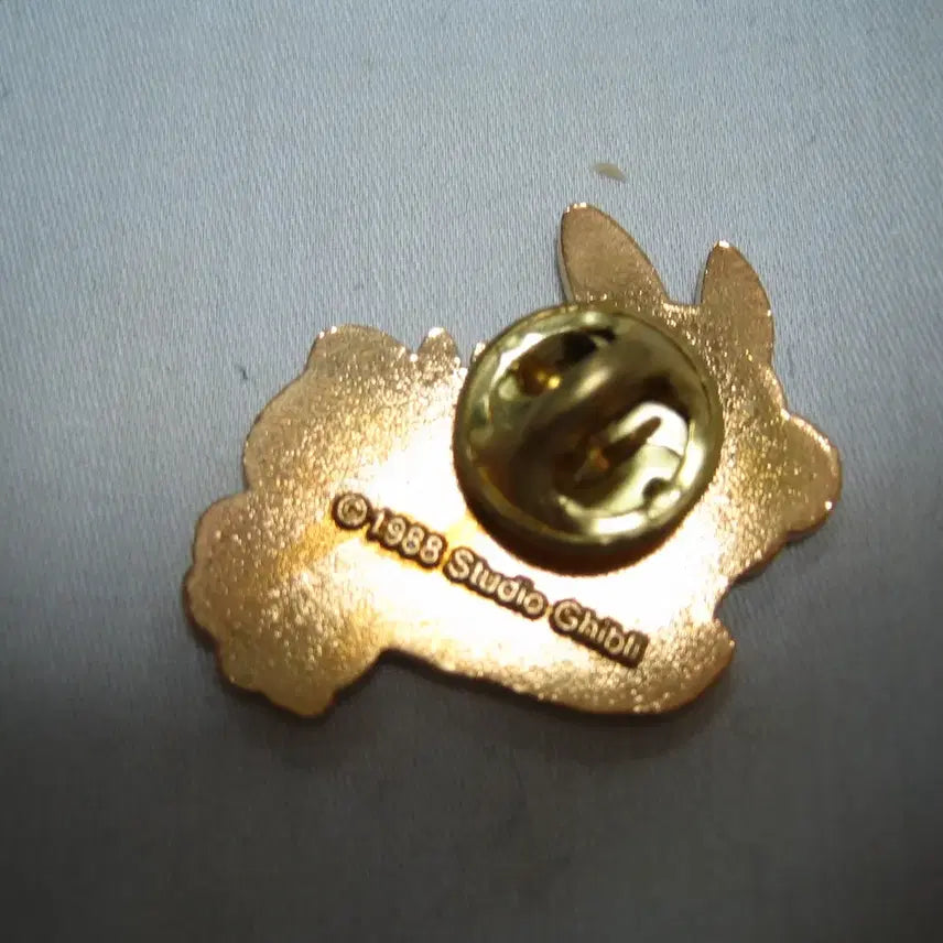 [BUNJANG] Studio Ghibli My Neighbor Totoro Metal Pin / 지브리/ 토토로 금속 뱃지